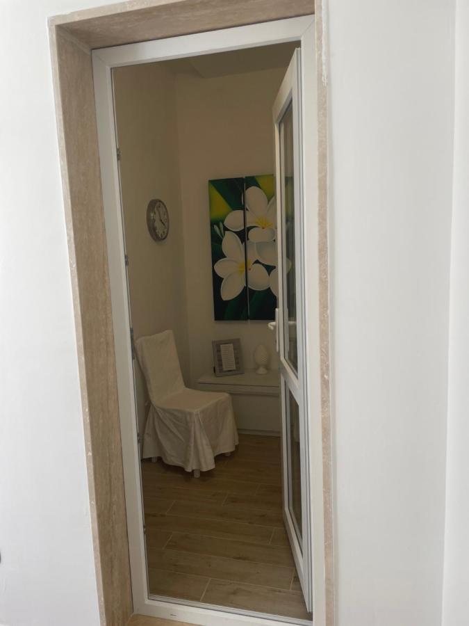 Salentina White House Bed & Breakfast เลชเช ภายนอก รูปภาพ